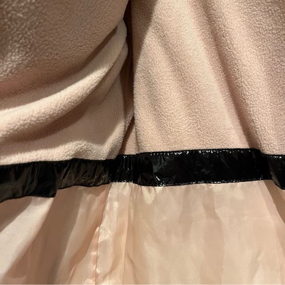 Brand new designer jacket for teenage girls. Fancy, warm & light - Picture 9 of 9